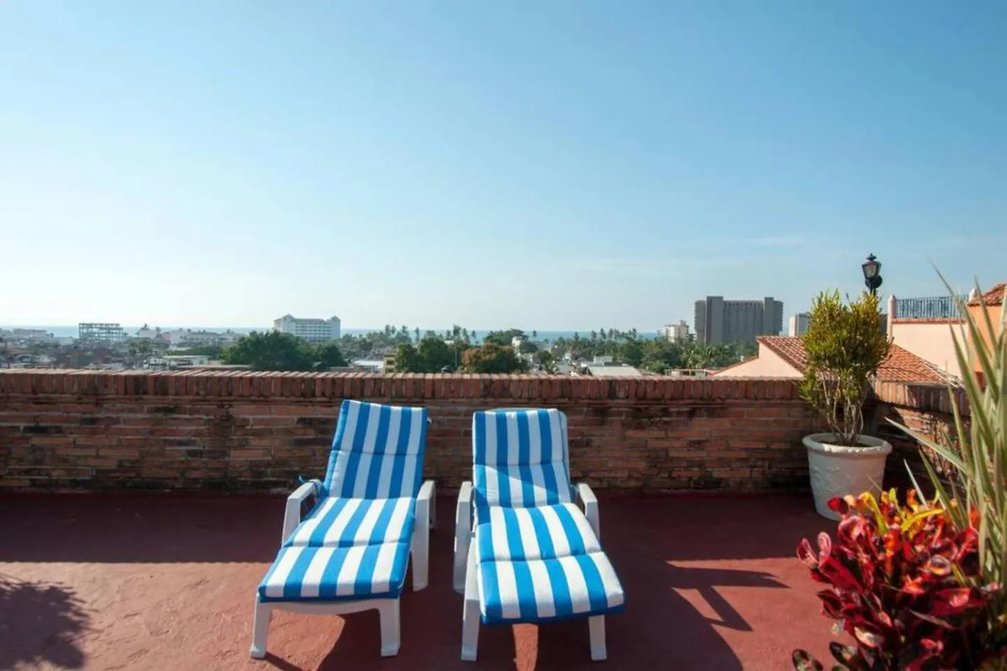 Beautiful Local Apartment With Ocean View & Rooftop Terrace 巴亞爾塔港 墨西哥
