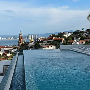 Romantic With Stunning Rooftop Pool And Jacuzzi In Pv By Alterhome Puerto Vallarta