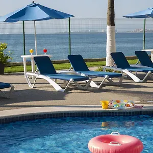 El Pescador Hotel